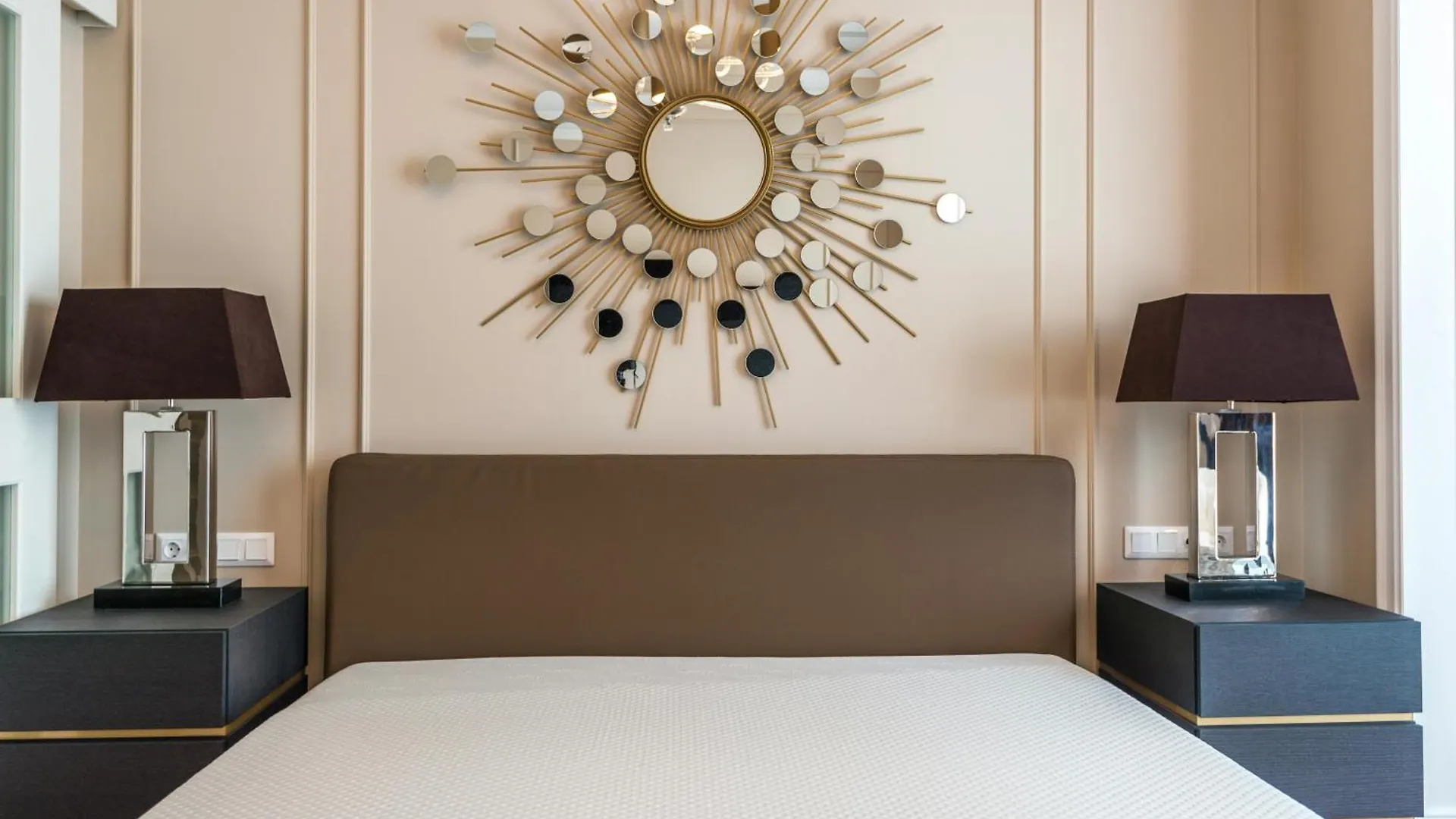 ****  The Ambience Plaza Hotel Near Igi Delhi Airport New Delhi India