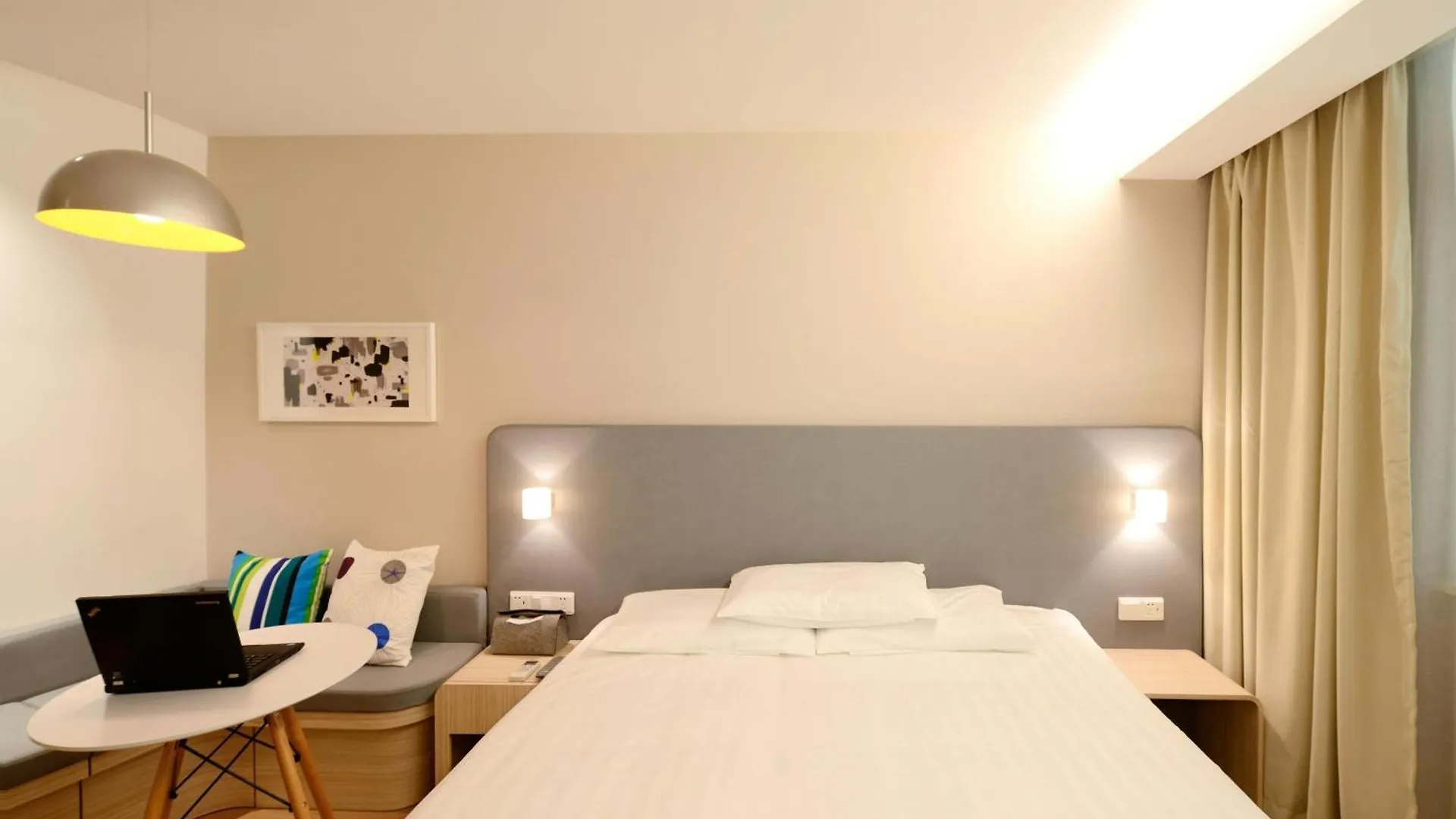****  The Ambience Plaza Hotel Near Igi Delhi Airport New Delhi India